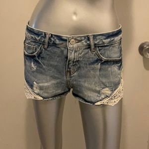Denim&Co. Denim shorts with lace accent